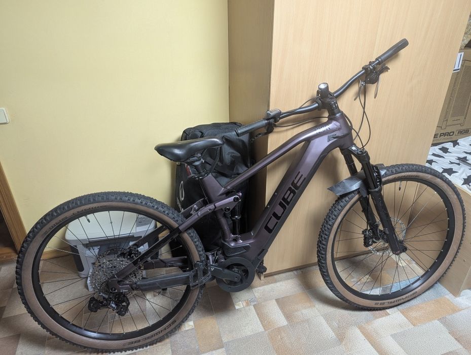 Електровелосипед Cube Stereo Race