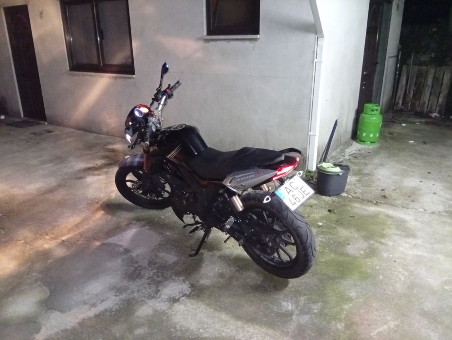 Mota UM XTREET 125 R