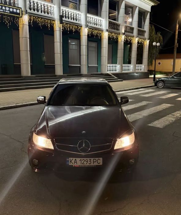 Mercedes w204 180тыс пробега, без нюансов