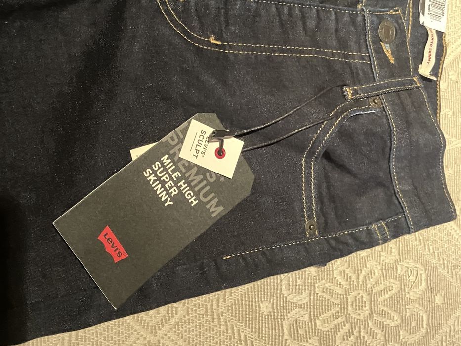 Calças Levi’s Mile High RiseSuper Skinny novas , W25 L30