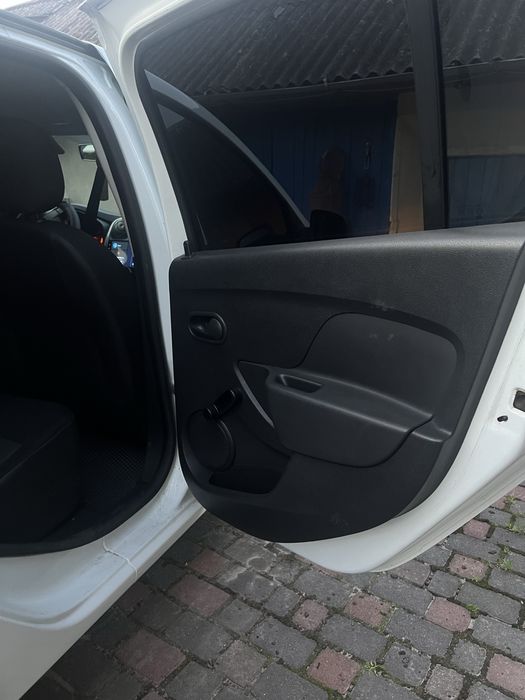 Dacia Sandero 2013