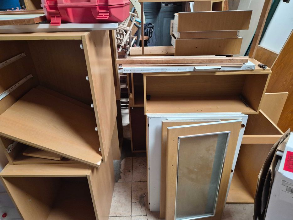 Loiça WC Sanita  Cozinha   e Salamandra pelets