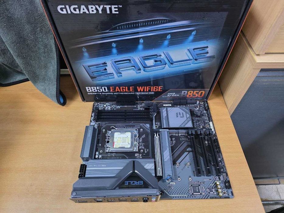 Материнська плата Gigabyte B850 Eagle WIFI6E