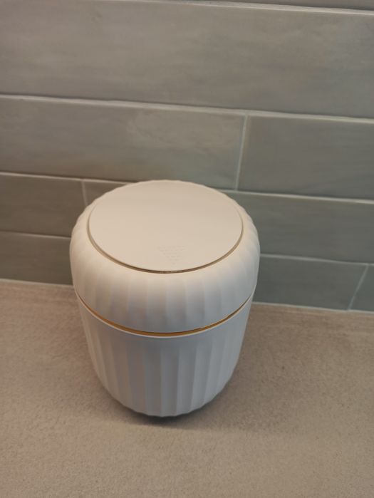 Kosz kolumnowy na biurko