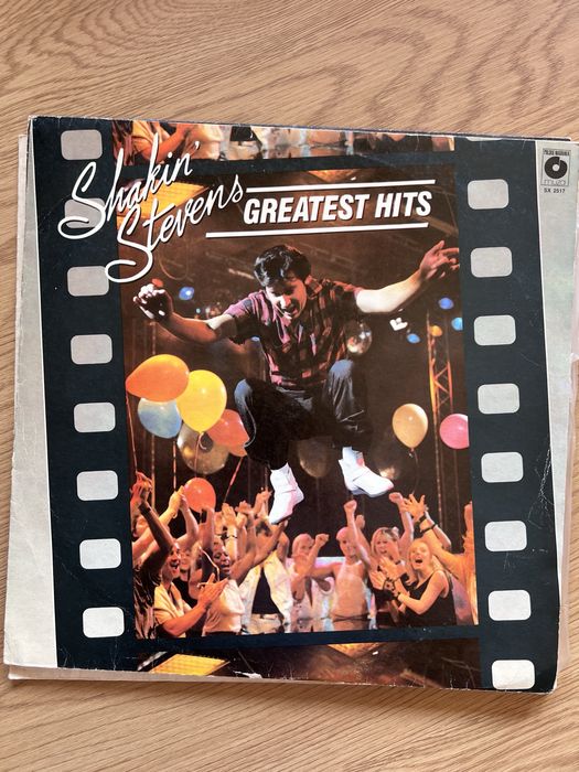 Zestaw Amplituner Technics z gramofonem Sanyo + głośniki