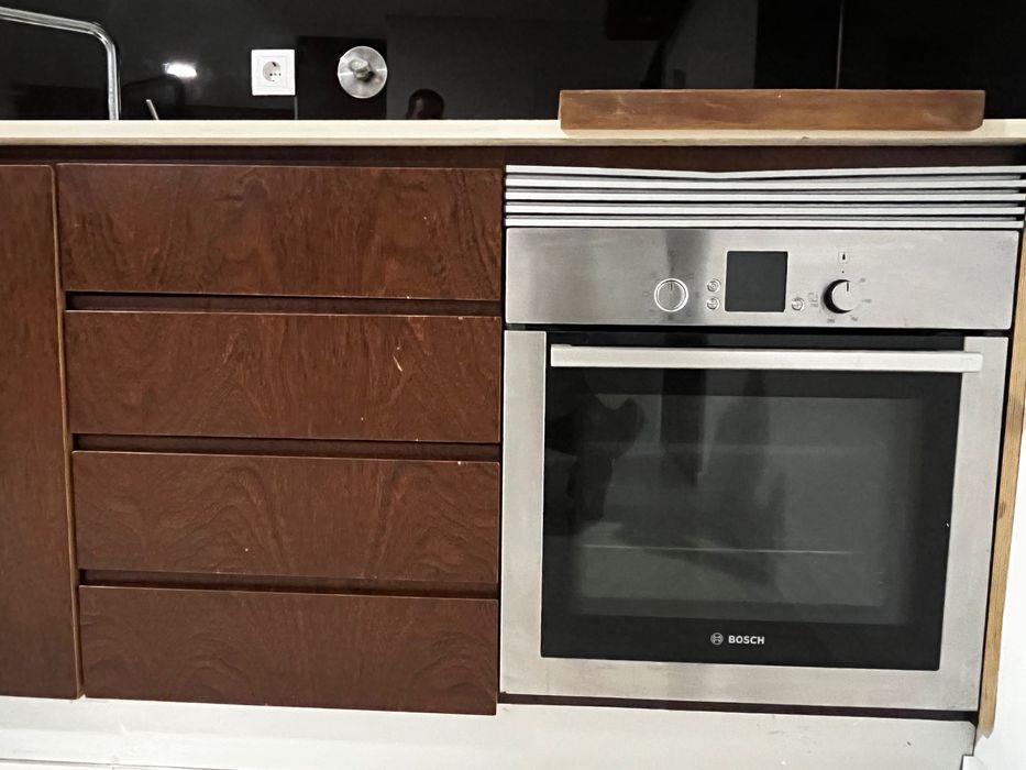 Cozinha completa com eletrodomésticos