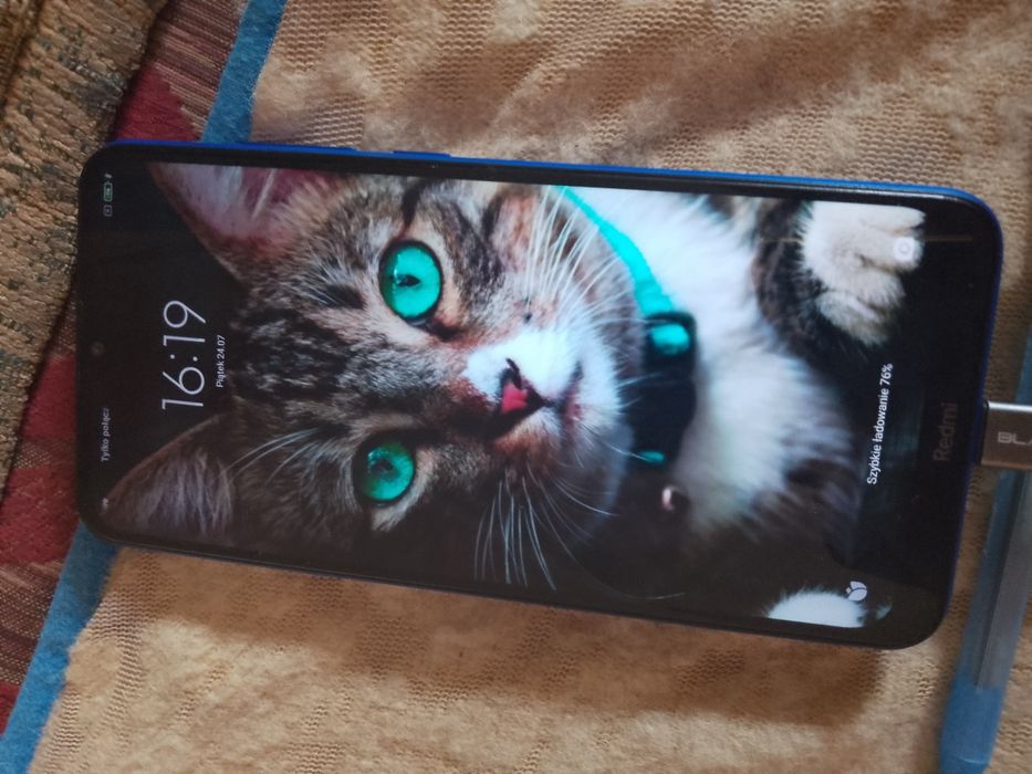 Smartfon Xiaomi 8A dual SIM + Nokia 150 dual SIM.