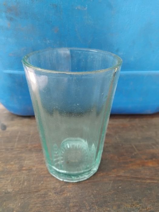 Стакани граньоні 200-250гр і 100гр