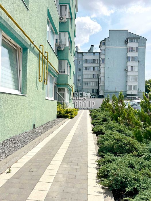 Готова до заселення 2-рівнева квартира з терасою в новому будинку