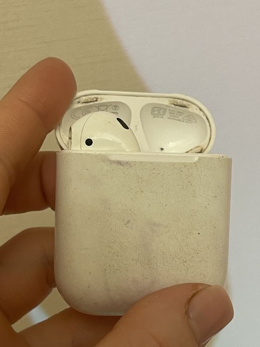 AirPods вживані прекрасний звук