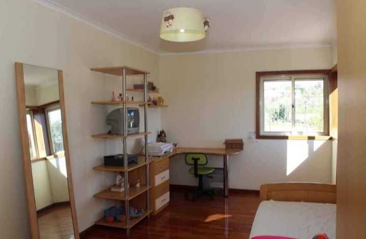 Quarto juvenil completo