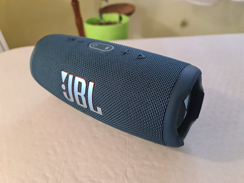 Колонка JBL Charge 5