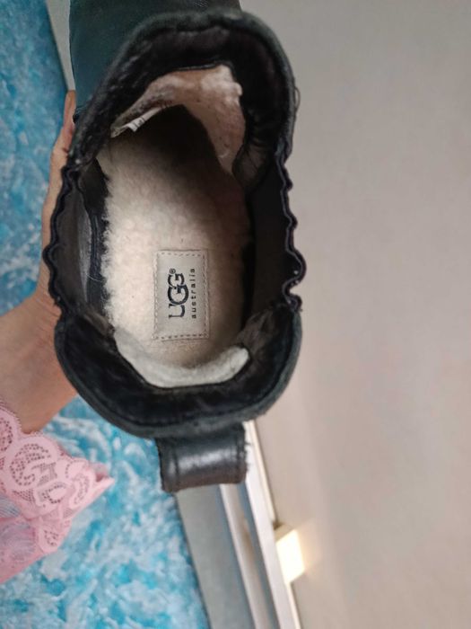 Супер теплые UGG натур КОЖА натур Цигейка  Оригинал Отличное состояние