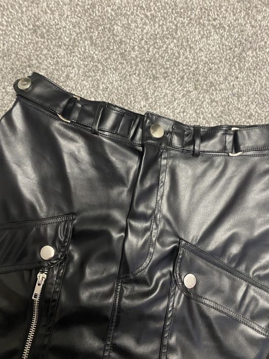 Spodniczka czarna skórka wzrór ramoneski s mini wygodna seksowna