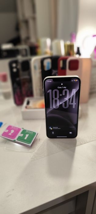 iPhone 12 128 gb white biały 77%  bateria stan jak nowy  + 7 etui