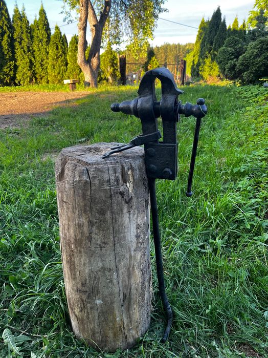 Imadło kowalskie solidne