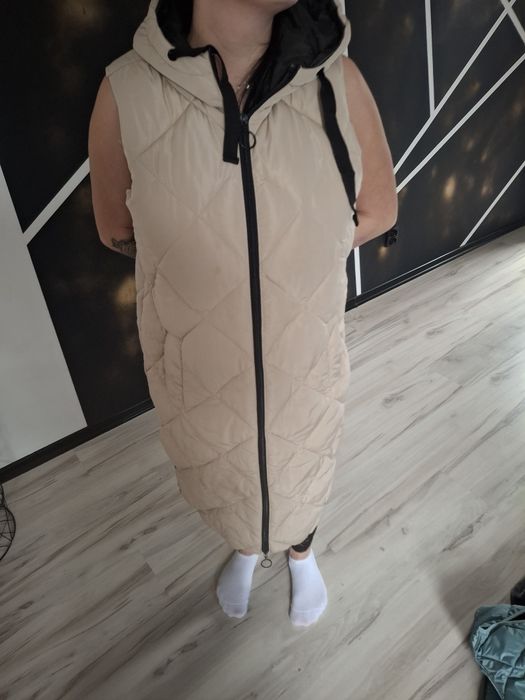 Bezrękawnik z kapturem