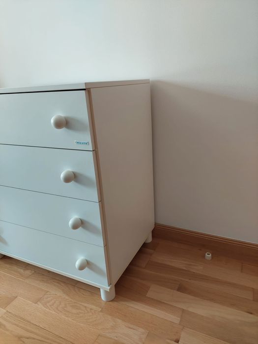 Cómoda branca Micuna