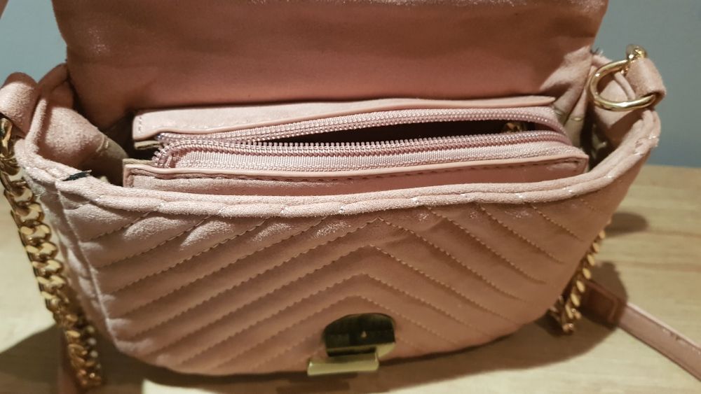 Mala cor de rosa NOVA