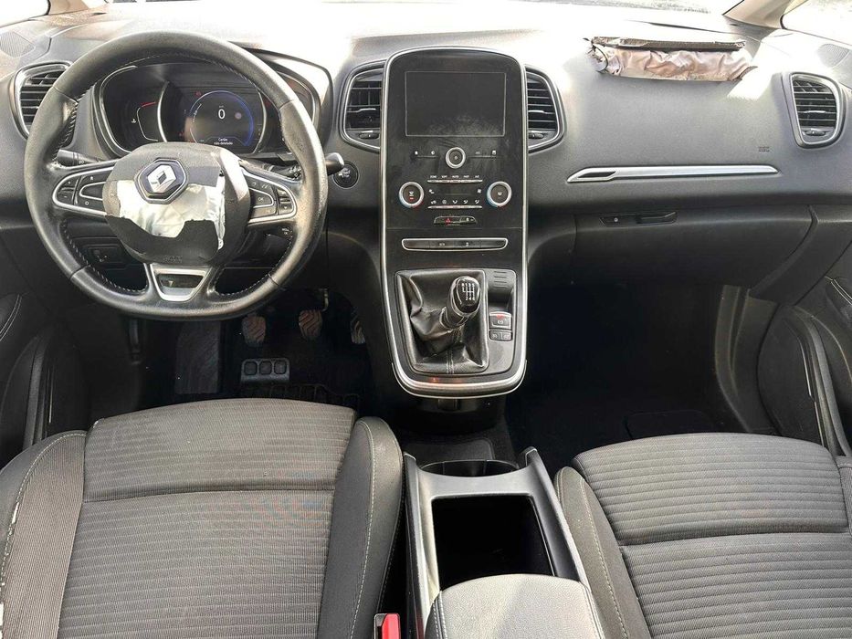 Renault Grand Scenic 1.6 DCI 130cv 7 Lug de 2018 Salvado