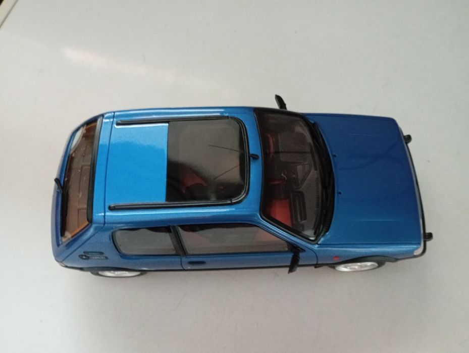 Miniaturas de carros 1.18