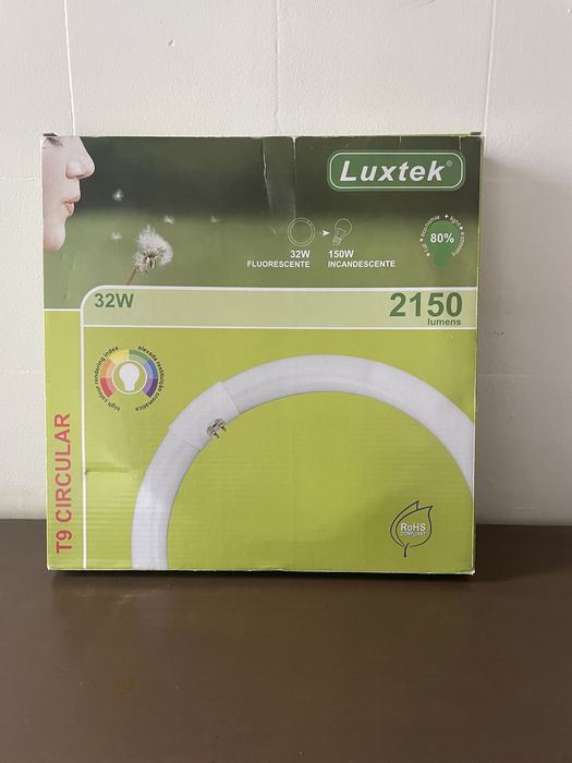 Tubo Fluorescente Circular 2150L | Circular Fluorescent Light Bulb