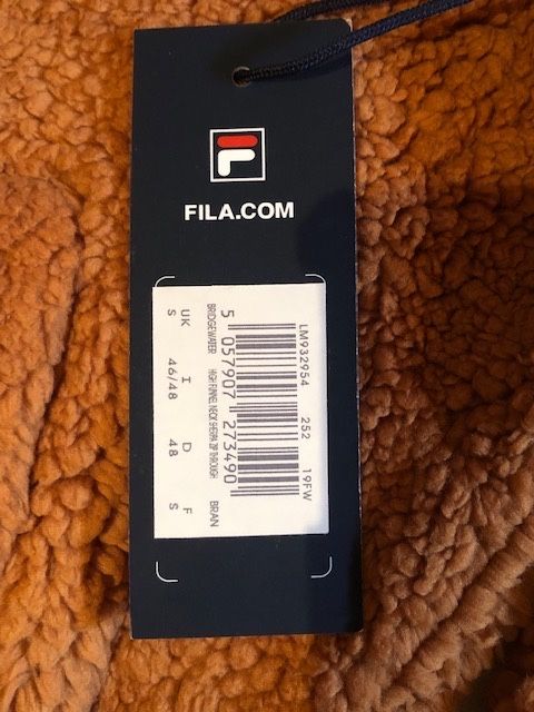 Blusão Fila novo , S