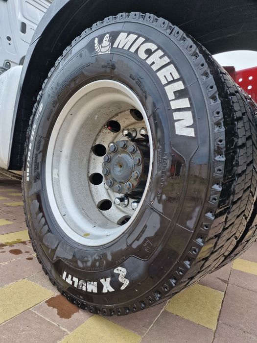 Колеса резіна ведуча вісь Michelin 99% NEU  315/70R22.5 без діска