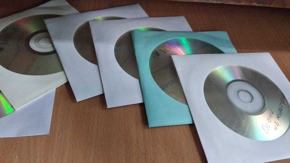 Диск DVD: киношлягеры