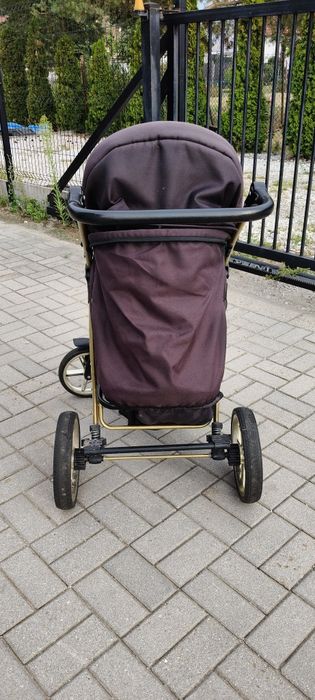 Wózek spacerowy dla dziecka