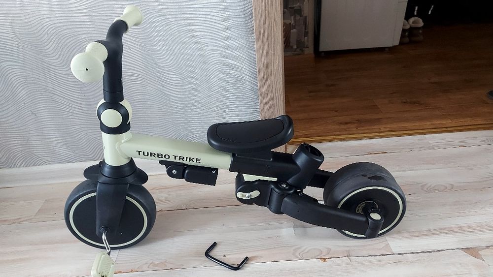Дитячий триколісний велосипед-трансформер TURBO TRIKE MT 1036