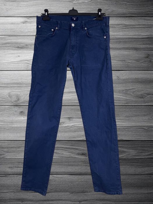 GANT roz. W33 L34 męskie granatowe spodnie chinosy