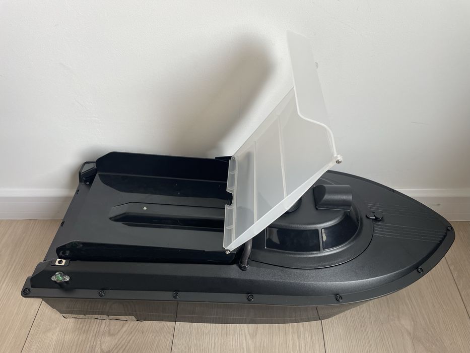 Łódka zanętowa Jabo 2-cg