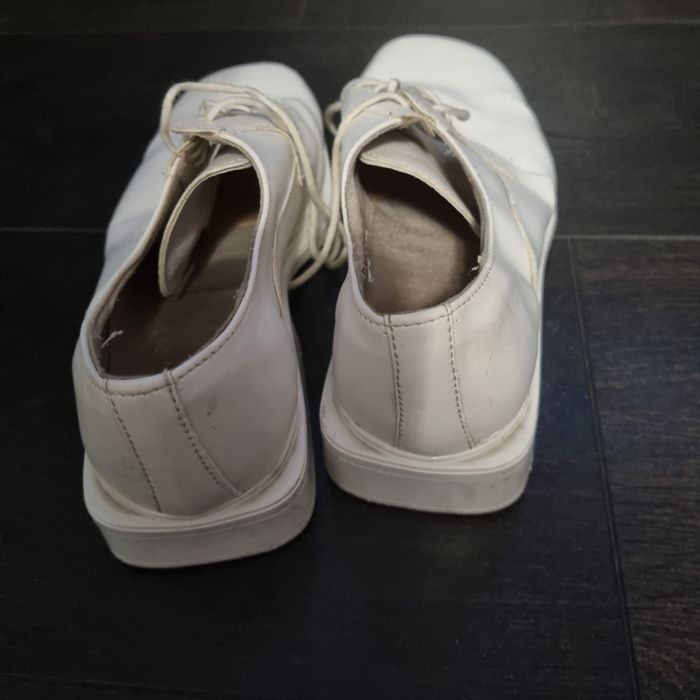 Buty chłopięce białe do komunii
