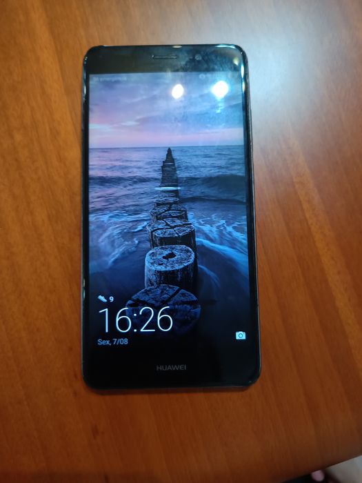 Huawei Y7 usado mas funciona bem