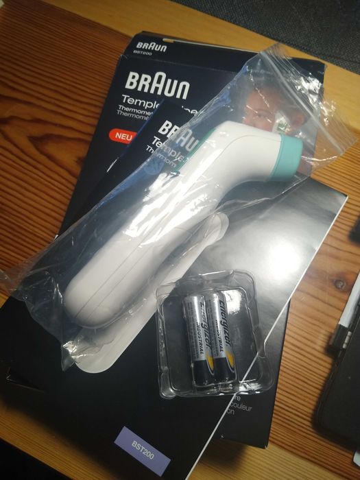Braun TempleSwipe Termometr czołowy BST200