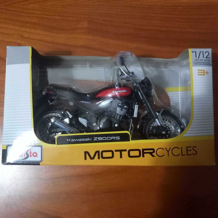 Moto Kawasaki Z900RS 1:12 NOVO com 20% de desconto