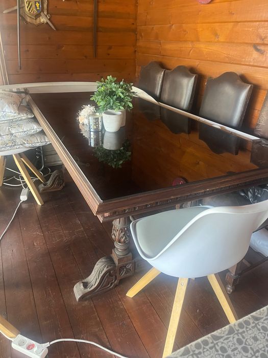 Vender uma mesa e uma secretaria