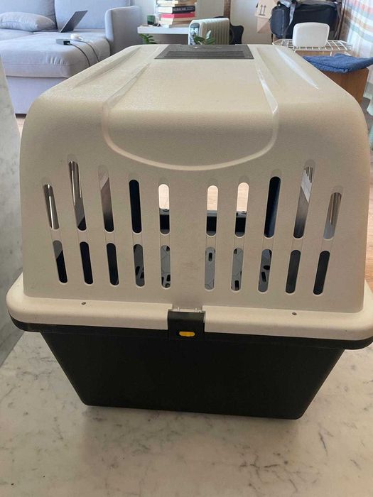 Caixa de Transporte Rígida para 1 Cão Tamanho L 81 x 55,5 x 58 cm - Norma IATA