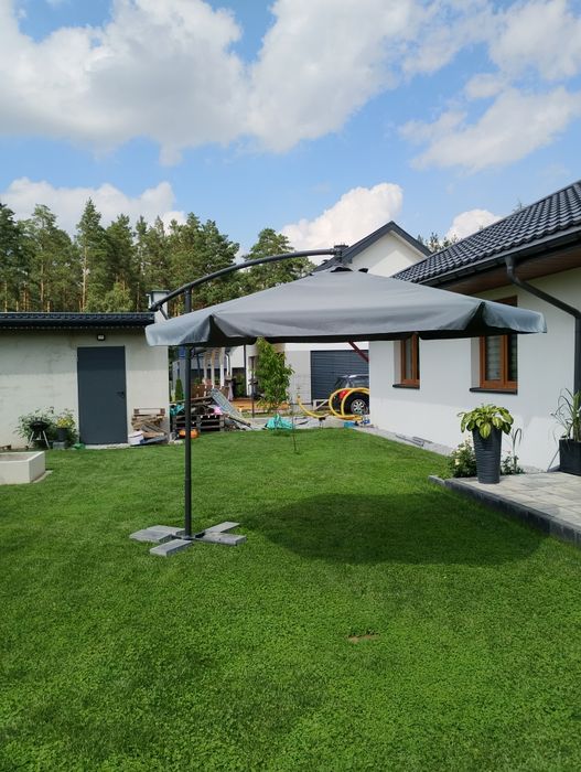 Duży parasol ogrodowy 3,5 m