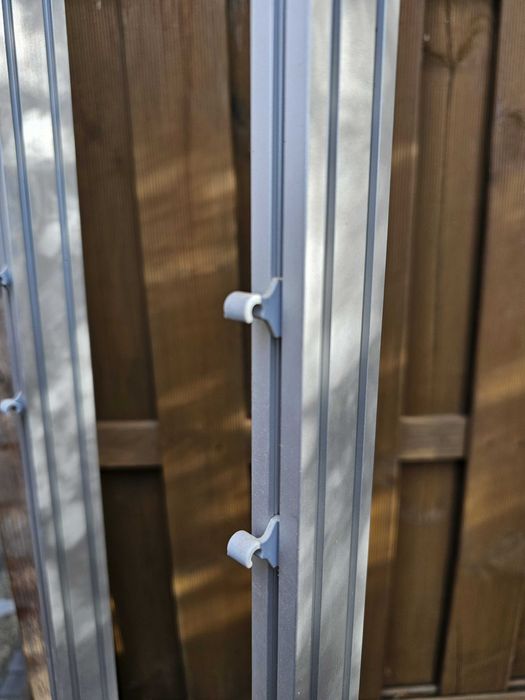 stojak  ekspozytor na ulotki reklamę w dobrym stanie 2 sztuki