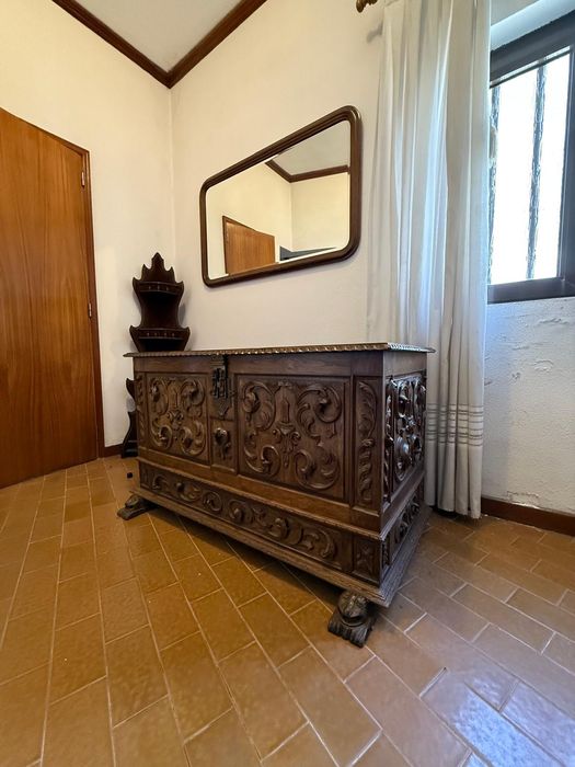 Baú madeira maciça