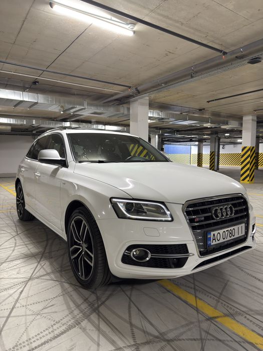 Audi SQ5  Продам