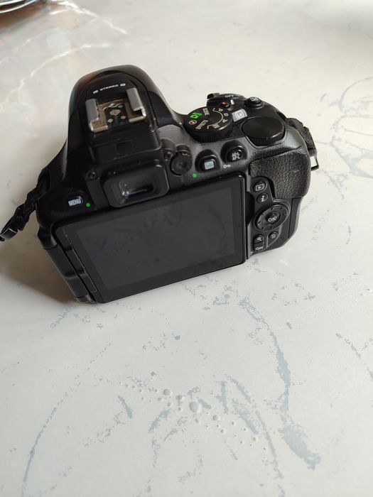 Nikon d5600 відмінний стан