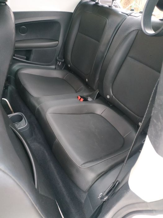 Продам vw deetle 2013 1.8т 10300 долларов