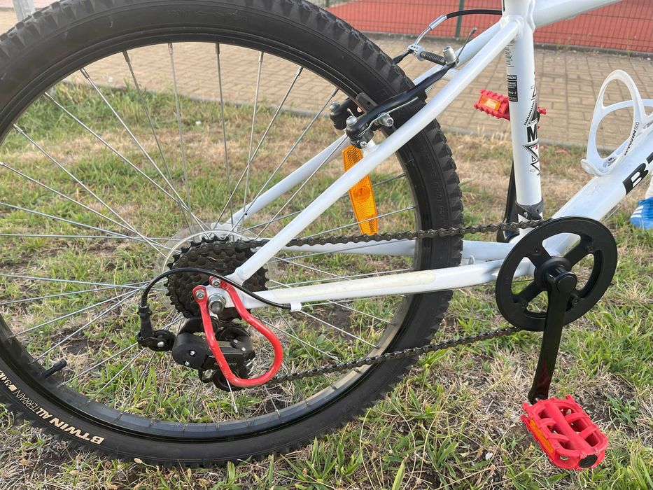 bicicleta BTWIN allterrain 24´NOVA