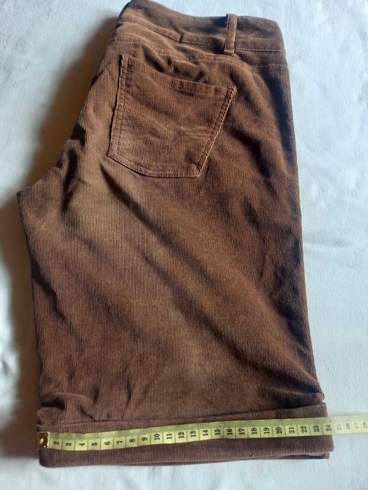 Reporter spodenki szorty damskie miękki sztruks M brąz beż bawełna