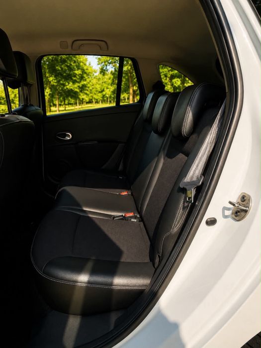 Renaul Clios sport tourer