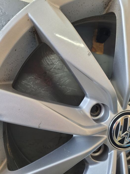 Felgi alu VW 5x112 17" 6J ET48 Golf VII, Octavia