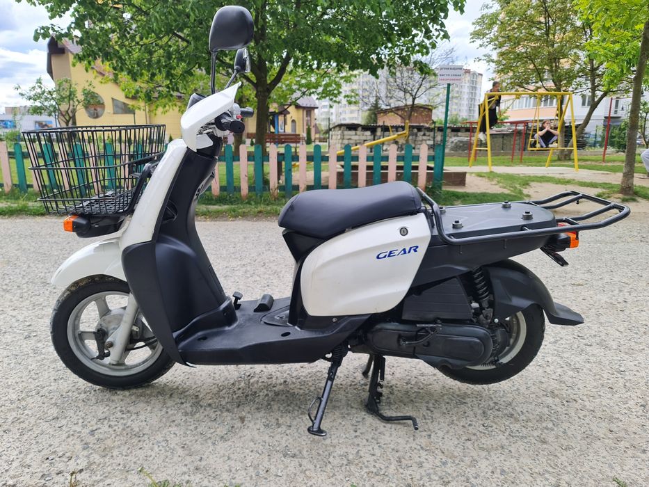 Скутер вантажний Yamaha Gear 4t